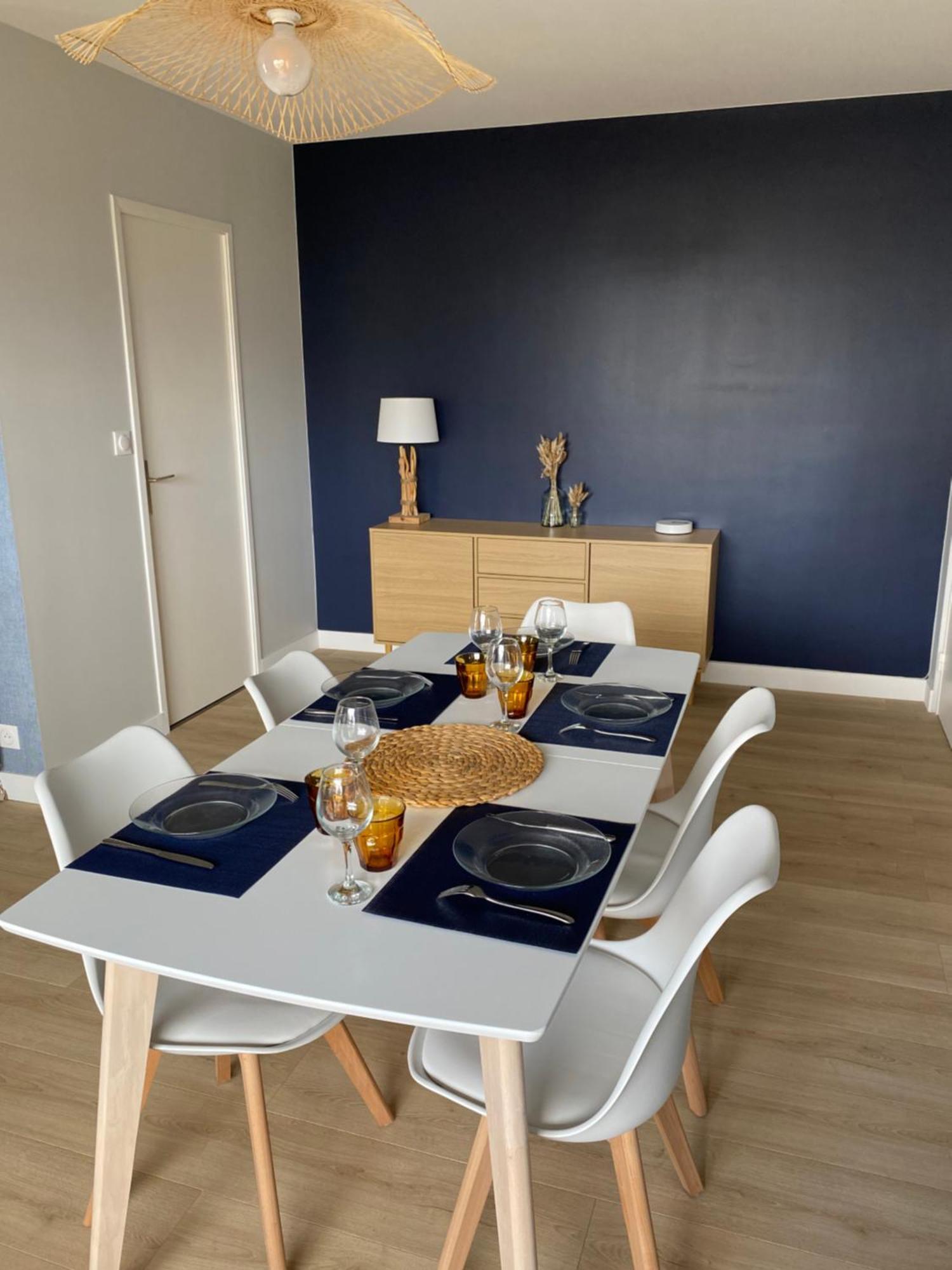 Appartement 65M2 Avec Balcon Vues Partielles Mer A 150M De La Plage Et Centre, Wifi Et Parking Prive ブロンヴィル・シュル・メール エクステリア 写真