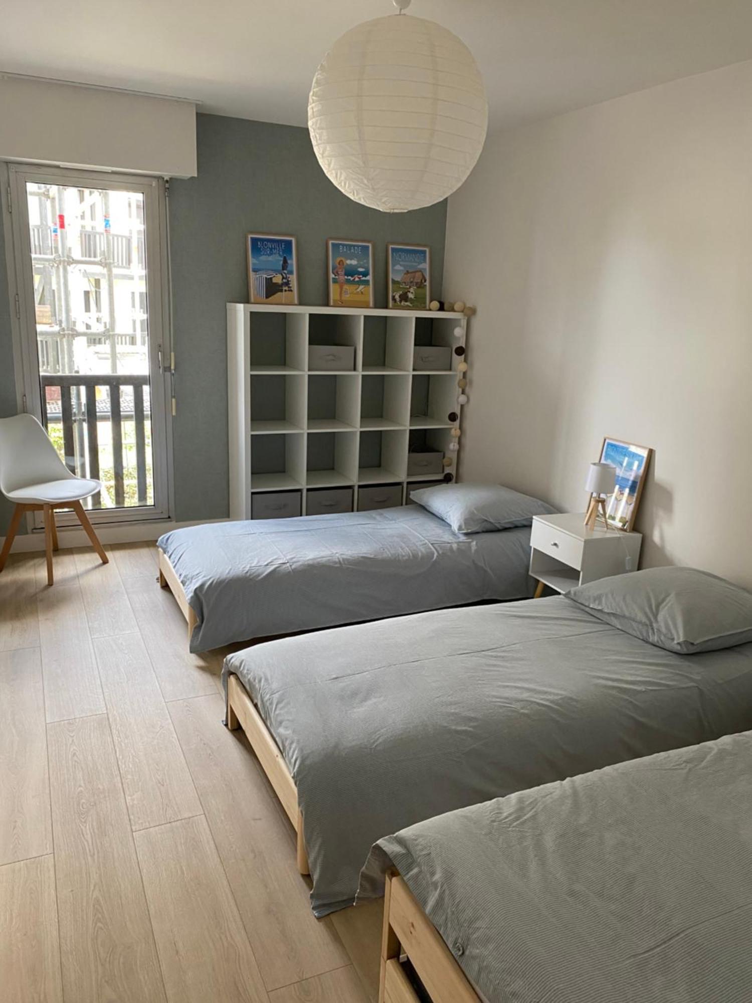 Appartement 65M2 Avec Balcon Vues Partielles Mer A 150M De La Plage Et Centre, Wifi Et Parking Prive ブロンヴィル・シュル・メール エクステリア 写真