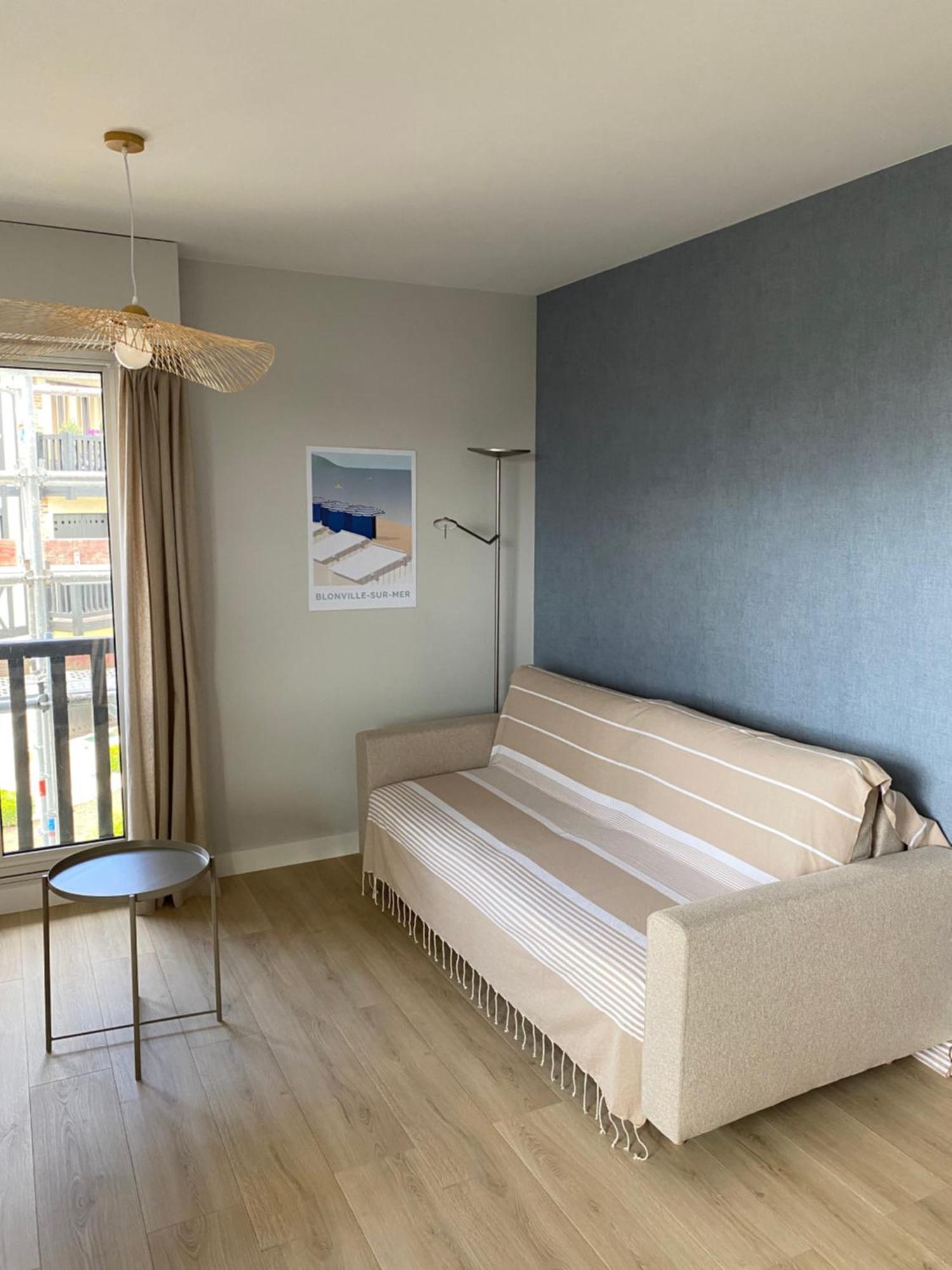 Appartement 65M2 Avec Balcon Vues Partielles Mer A 150M De La Plage Et Centre, Wifi Et Parking Prive ブロンヴィル・シュル・メール エクステリア 写真
