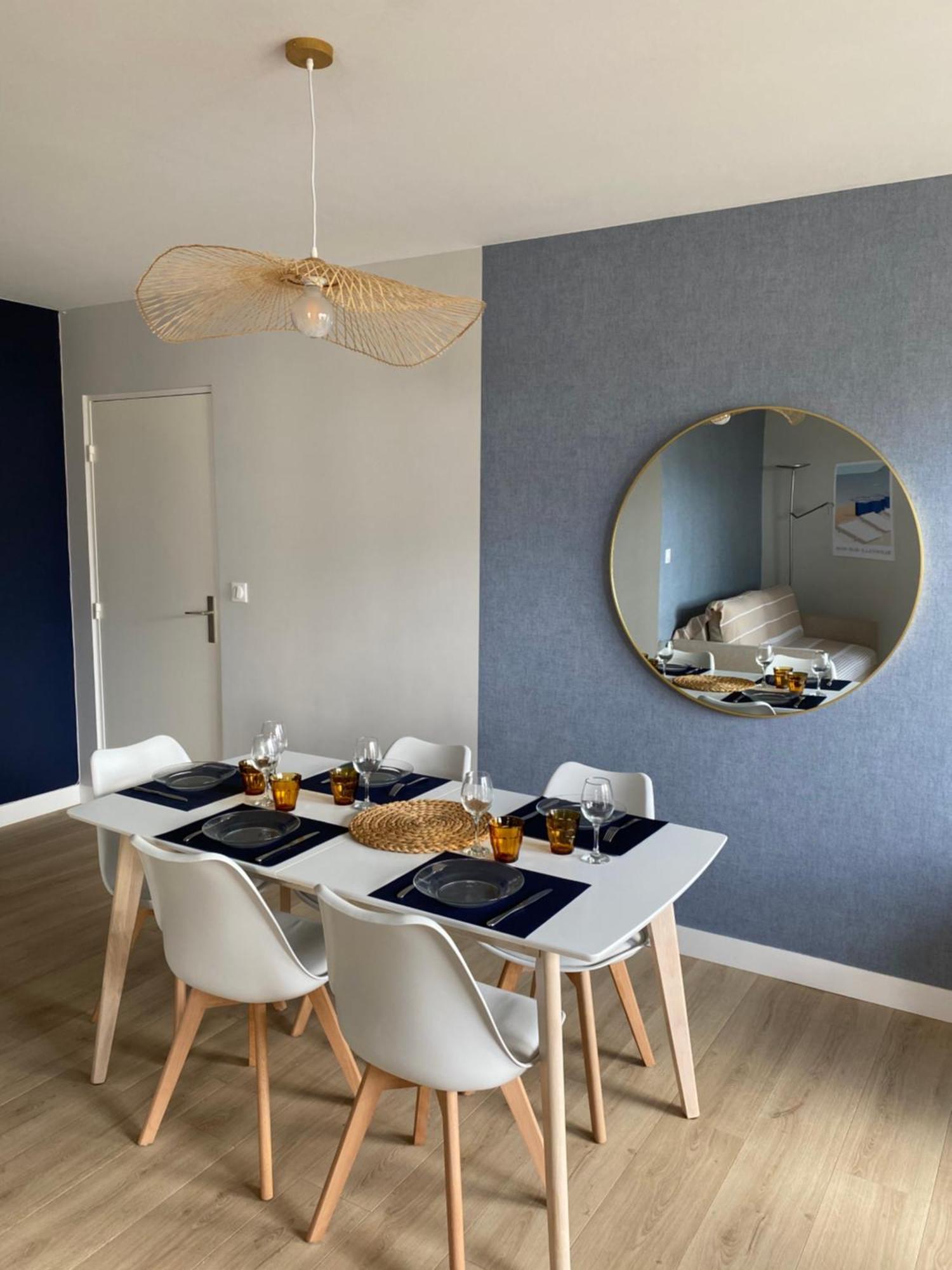 Appartement 65M2 Avec Balcon Vues Partielles Mer A 150M De La Plage Et Centre, Wifi Et Parking Prive ブロンヴィル・シュル・メール エクステリア 写真